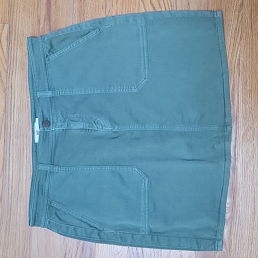 VV Olive green skirt size 12